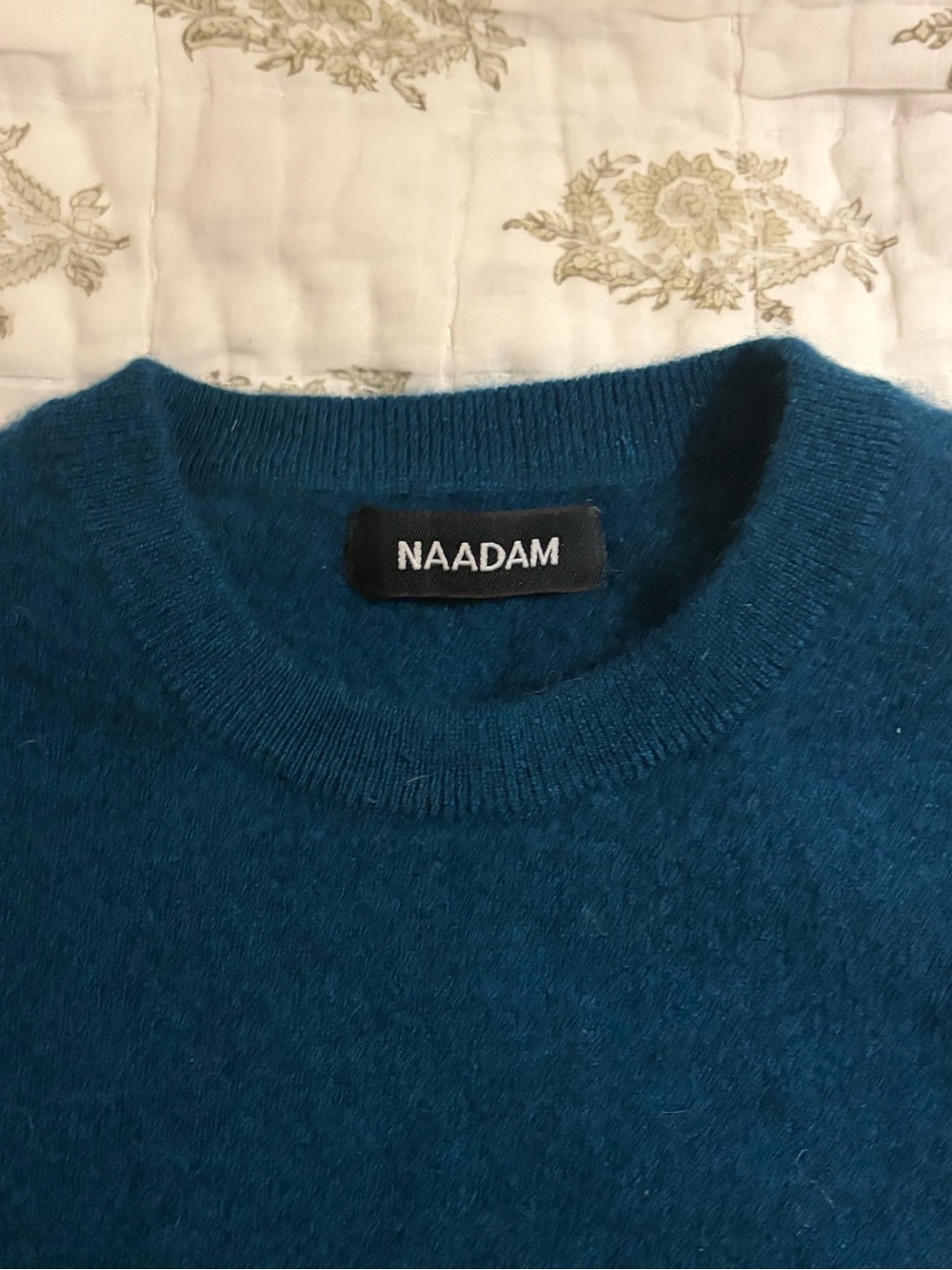 NAADAM Women’s Original Crewneck Cashmere Sweater in Peacock Blue